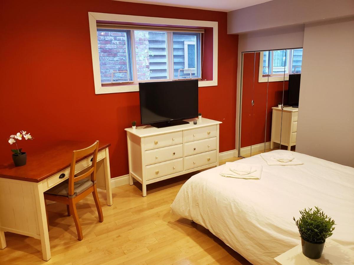 Bright Garden Suite By Forest & Beach & Ubc バンクーバー エクステリア 写真
